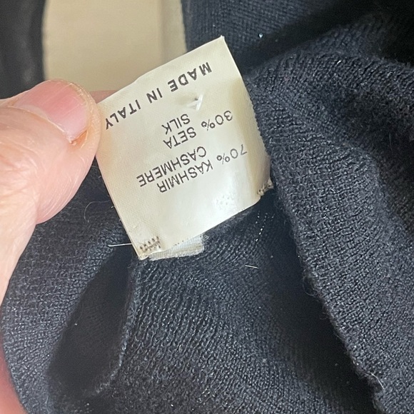 GUCCI LONG SLEEVE BLACK TOP - Picture 11 of 14